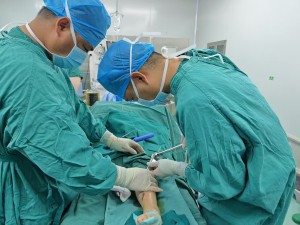 闭合复位弹性髓内针内固定术：守护童真，为患儿健康保驾护航