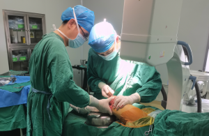 我院骨科成功实施高难度儿童骨折微创手术，5ml术中出血量见证精湛医术
